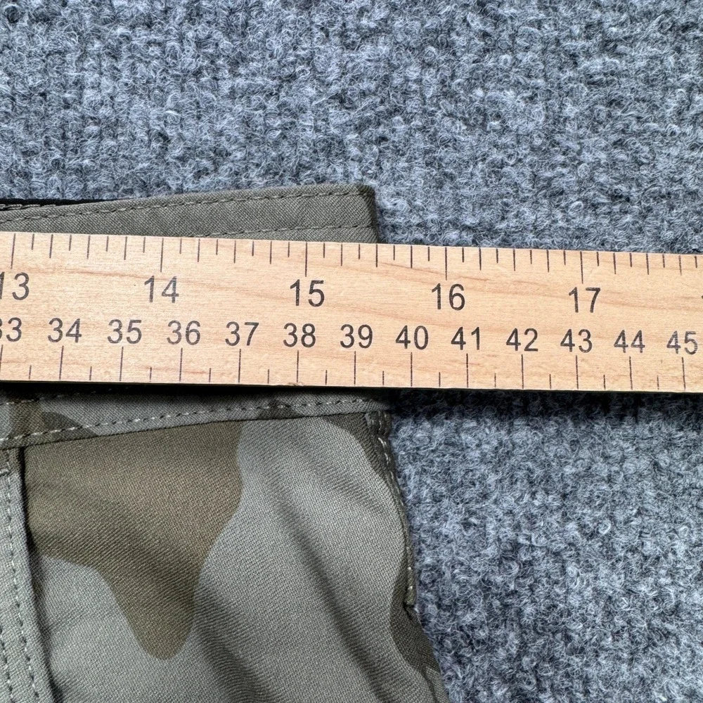 prAna Zion Cargo Shorts Mens 30 Green Camo 9